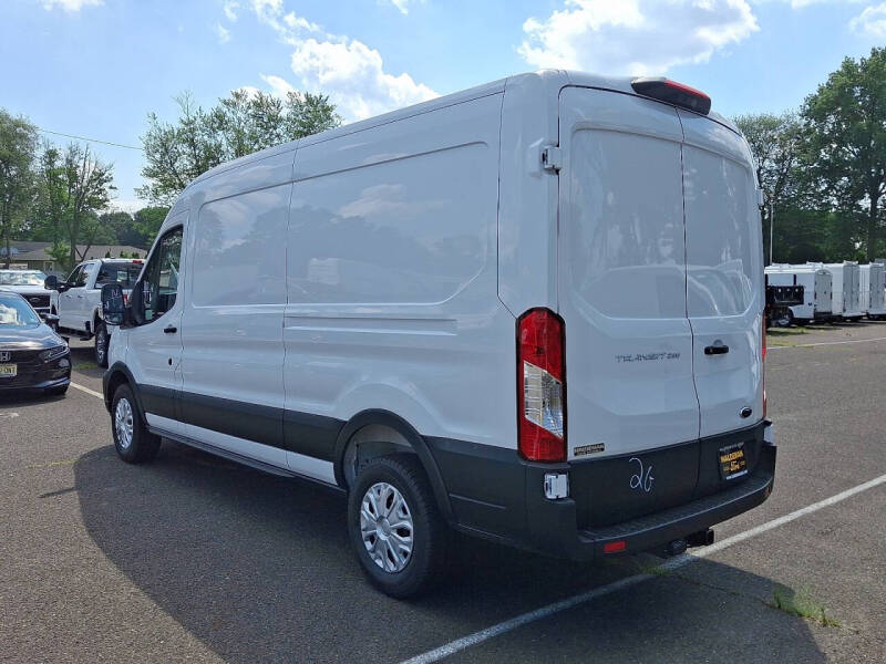 2025 Ford Transit 250