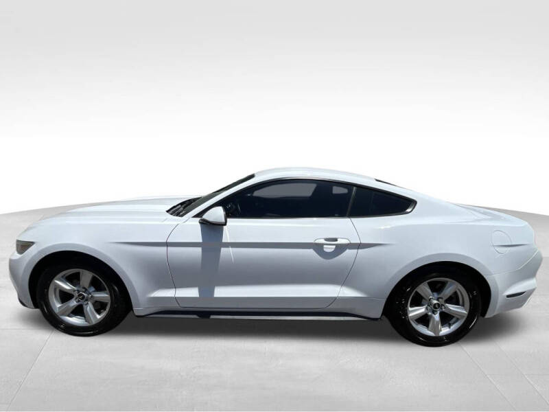 2016 Ford Mustang V6