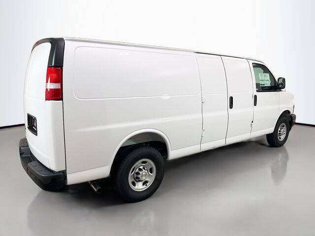 2026 Chevrolet Express 2500