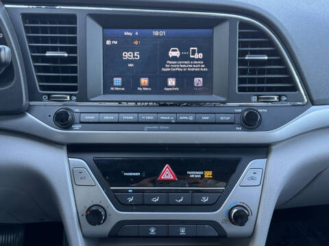 2018 Hyundai Elantra SEL
