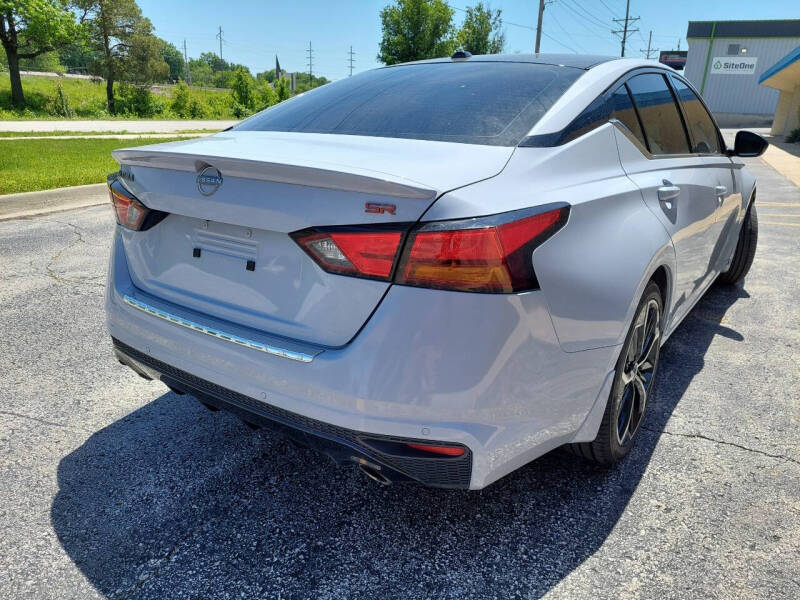 2023 Nissan Altima 2.5 SR