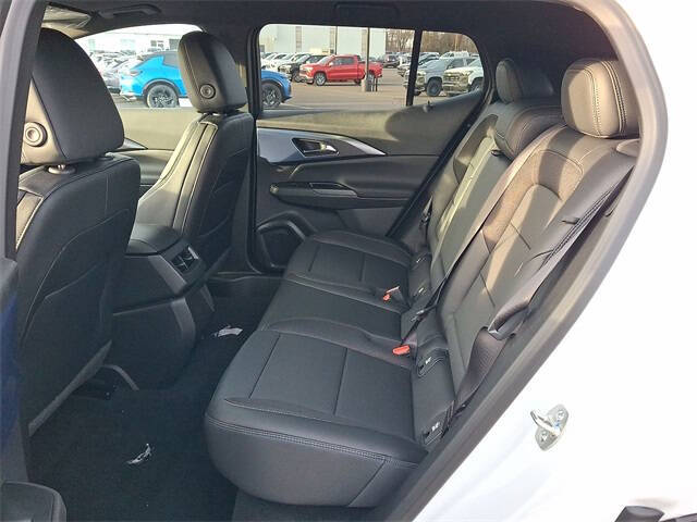 2026 Chevrolet Equinox EV LT 2