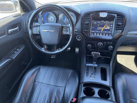 2012 Chrysler 300 MOPAR 12