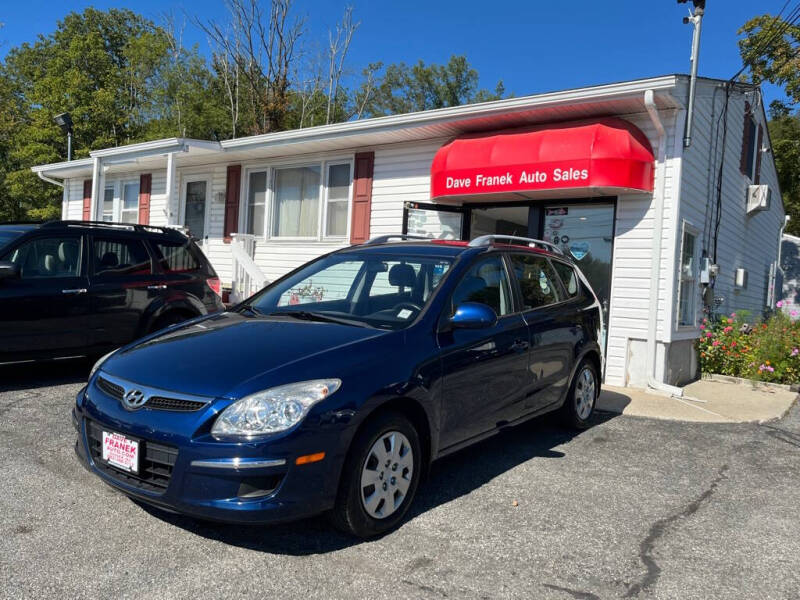 2011 Hyundai Elantra Touring GLS's photo