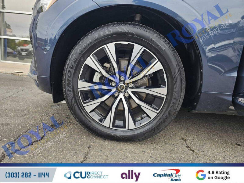 2023 Volvo XC60 B5 Plus Bright Theme