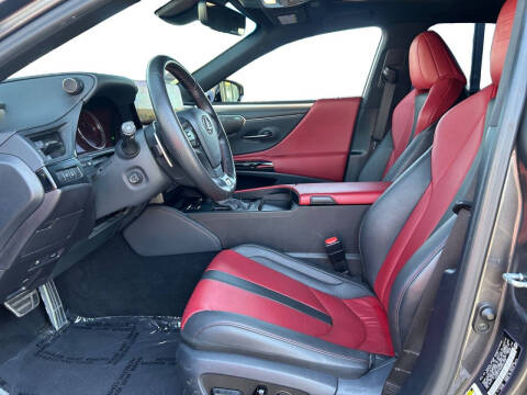 2024 Lexus ES 300h