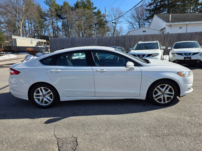 2013 Ford Fusion SE