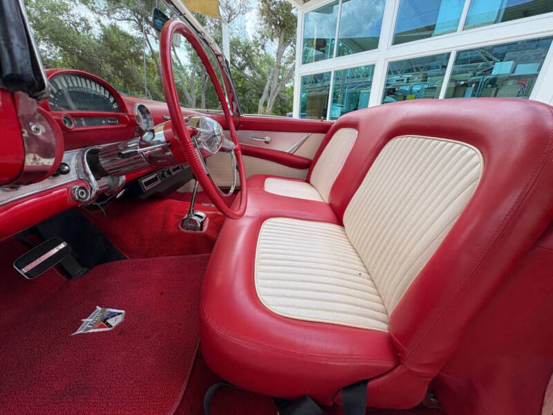1955 Ford Thunderbird