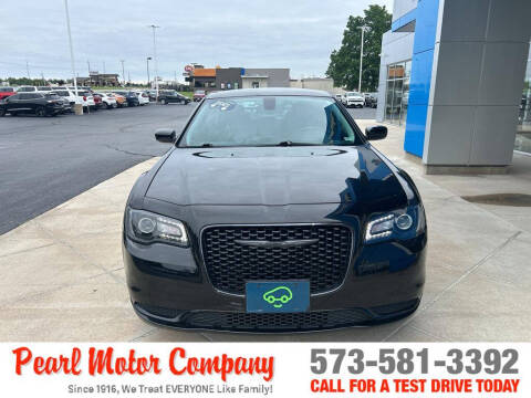 2021 Chrysler 300 Touring