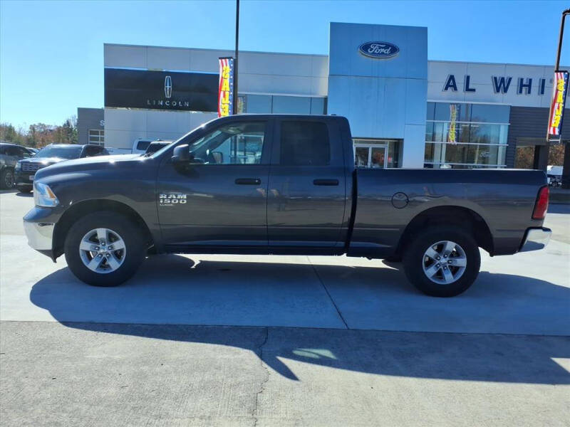 2024 RAM 1500 Classic SLT
