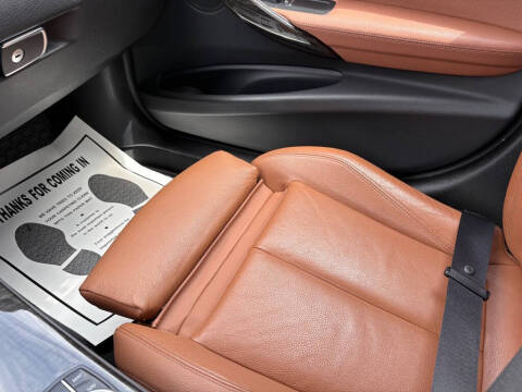 2017 BMW 3 Series 330e iPerformance
