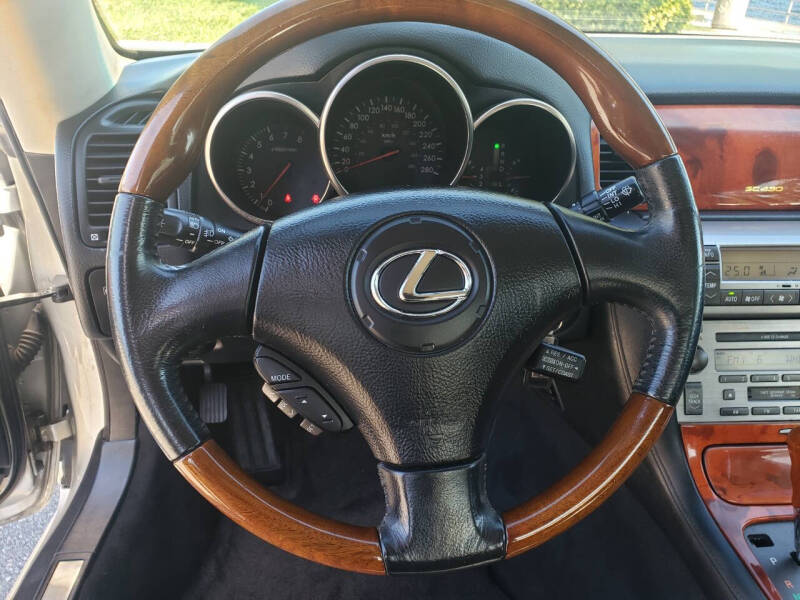 2002 Lexus SC 430