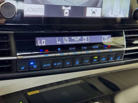 2021 Toyota Sienna Platinum 7-Passenger