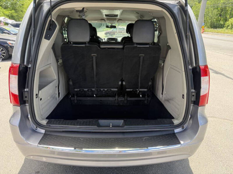 2015 Chrysler Town and Country Touring