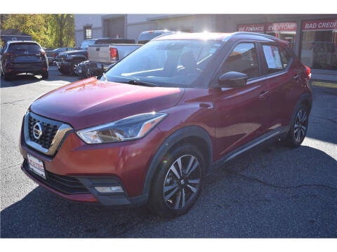2020 Nissan Kicks SR