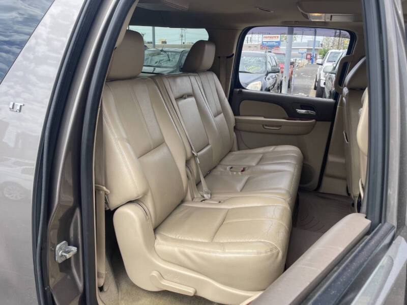 2013 Chevrolet Suburban LT