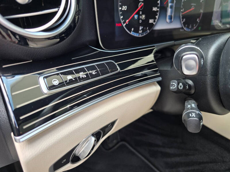 2017 Mercedes-Benz E-Class E 300 4MATIC