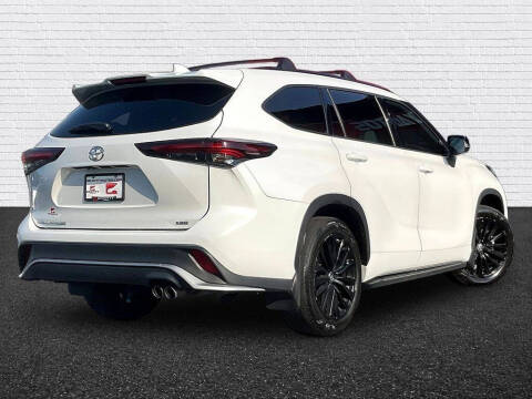 2024 Toyota Highlander XSE