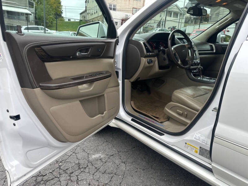 2016 GMC Acadia Denali