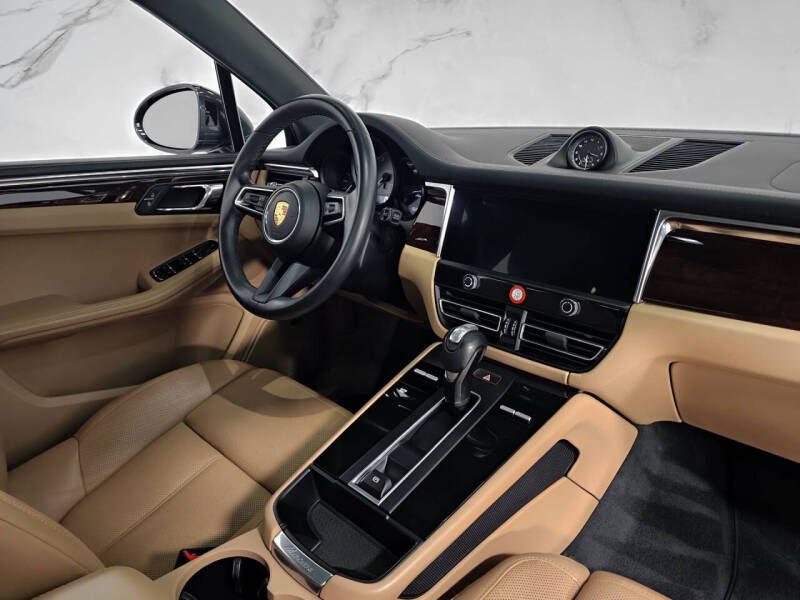 2023 Porsche Macan S