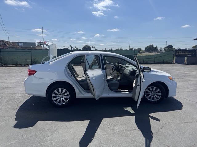 2012 Toyota Corolla LE