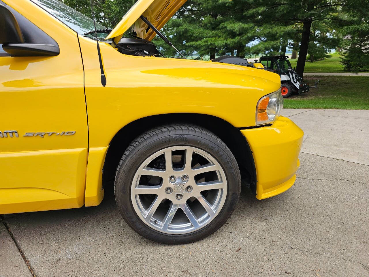 2005 Dodge Ram 1500 SRT-10 90