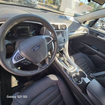 2014 Ford Fusion SE