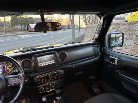 2022 Jeep Gladiator Sport S