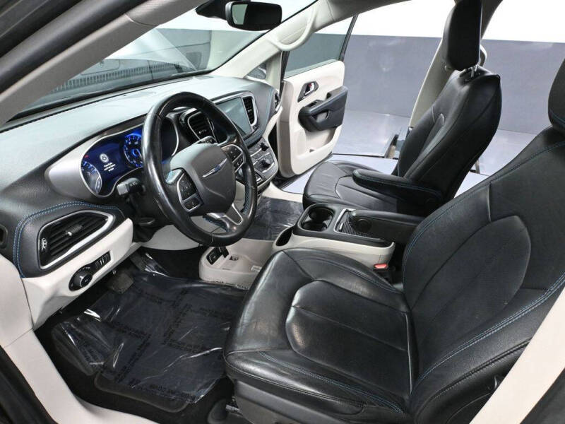 2021 Chrysler Pacifica Touring L