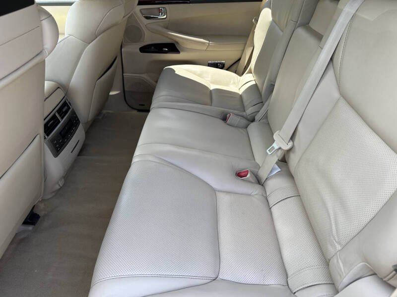 2013 Lexus LX 570