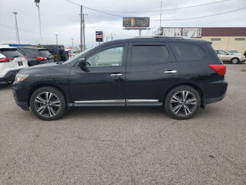 2017 Nissan Pathfinder Platinum