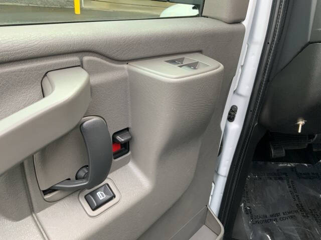 2020 GMC Savana LS 2500