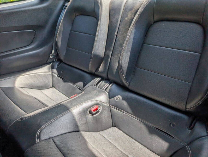 2021 Ford Mustang EcoBoost Premium