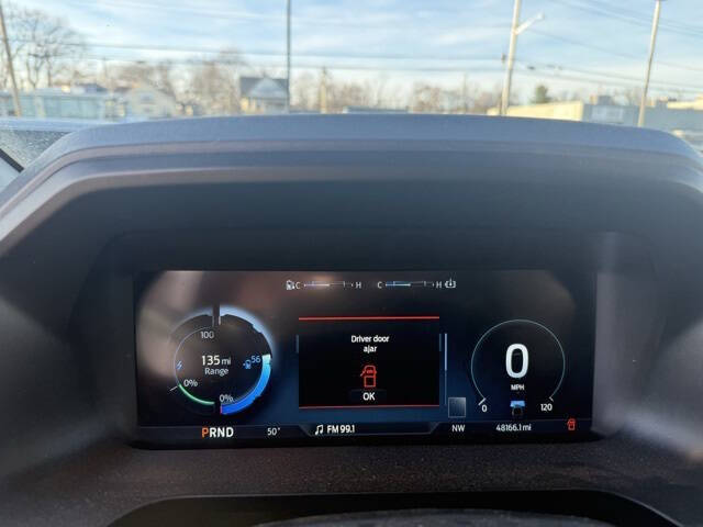 2022 Ford F-150 Lightning Platinum