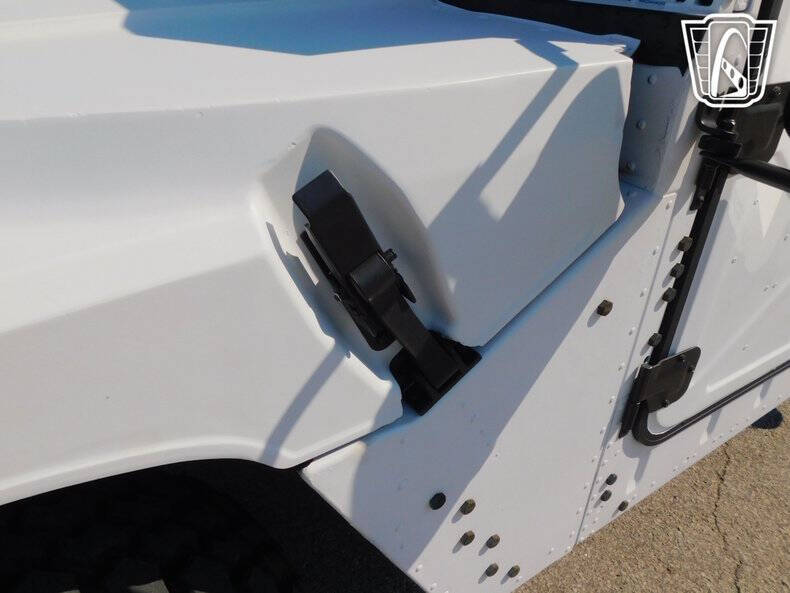 2008 AM General Hummer