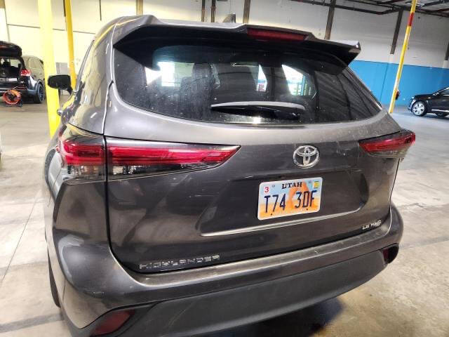 2023 Toyota Highlander LE