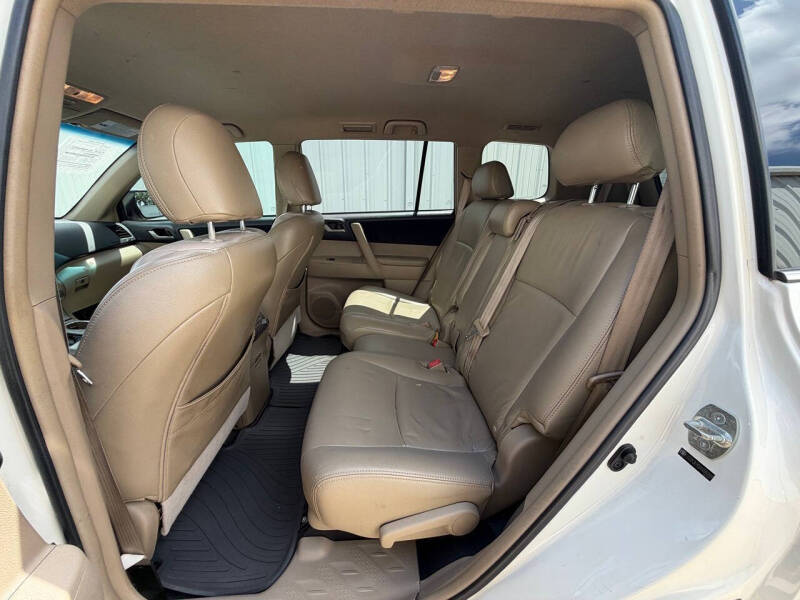 2013 Toyota Highlander Plus