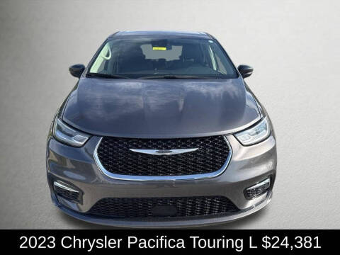 2023 Chrysler Pacifica Touring L