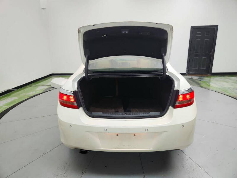 2012 Buick Verano Leather Group