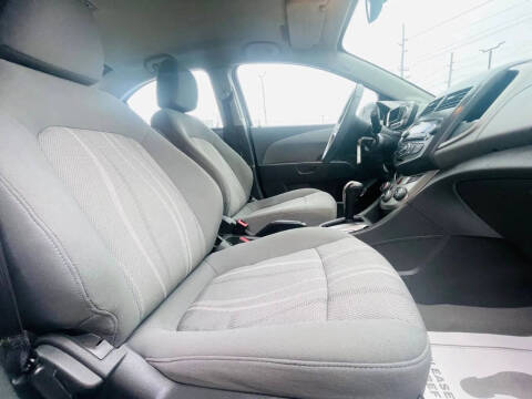 2015 Chevrolet Sonic LT Auto