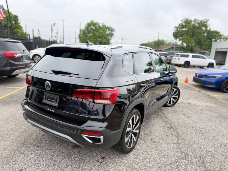 2023 Volkswagen Taos SE