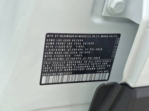 2025 Volkswagen Taos SE 4Motion