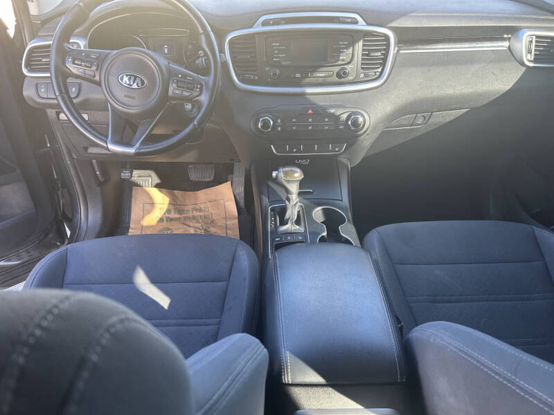 2016 Kia Sorento LX V6