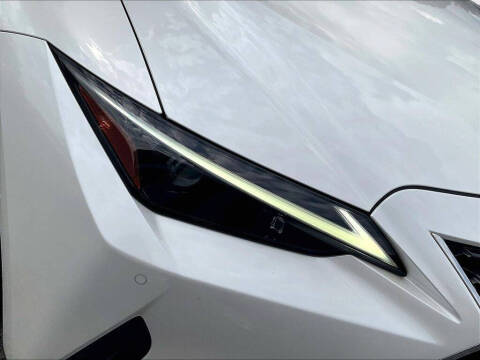 2024 Lexus IS 300
