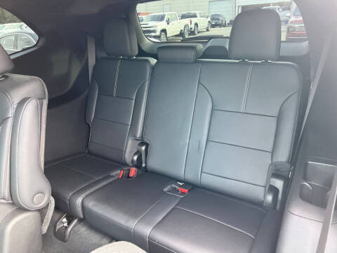 2024 GMC Acadia Elevation