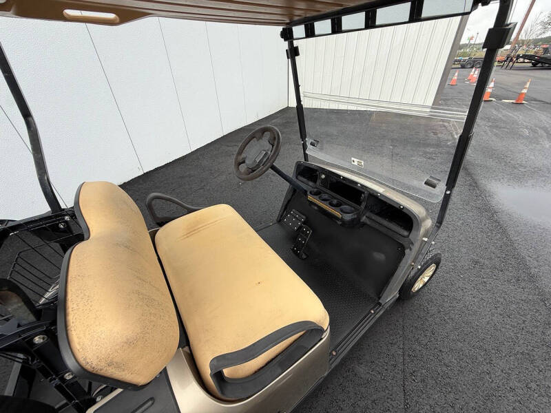 2019 E-Z-GO TXT