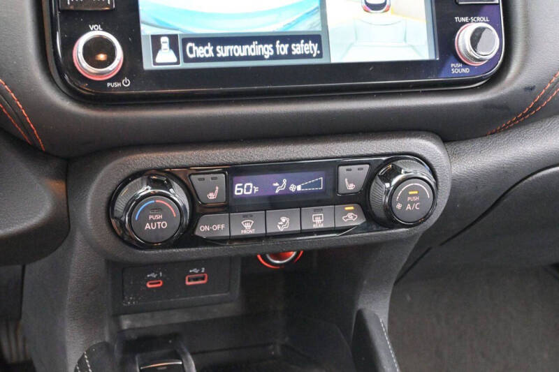 2023 Nissan Kicks SR