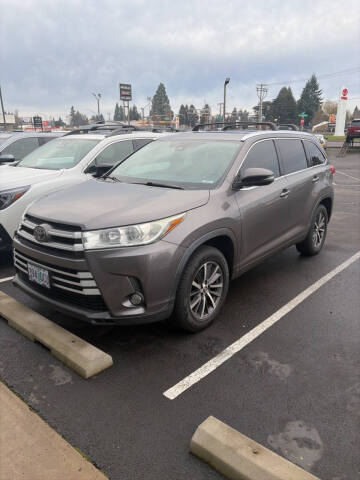 2018 Toyota Highlander SE