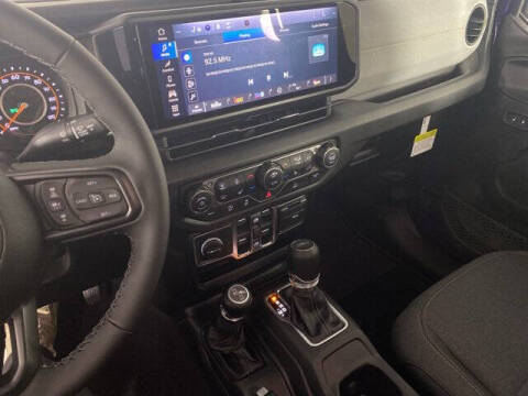 2026 Jeep Gladiator Sport S