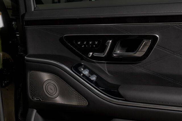 2025 Mercedes-Benz S-Class AMG S 63 E Performance